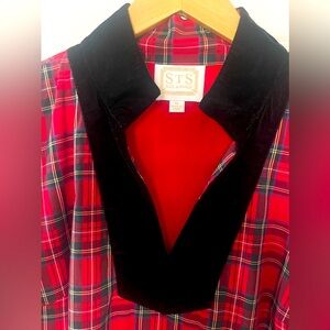 Sail to Sable brand Christmas plaid dress with black velvet collar.